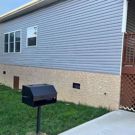 3 Master Bedrooms - Sleeps 10 - Location - Game Room - Hot Tub Pigeon Forge Exteriér fotografie