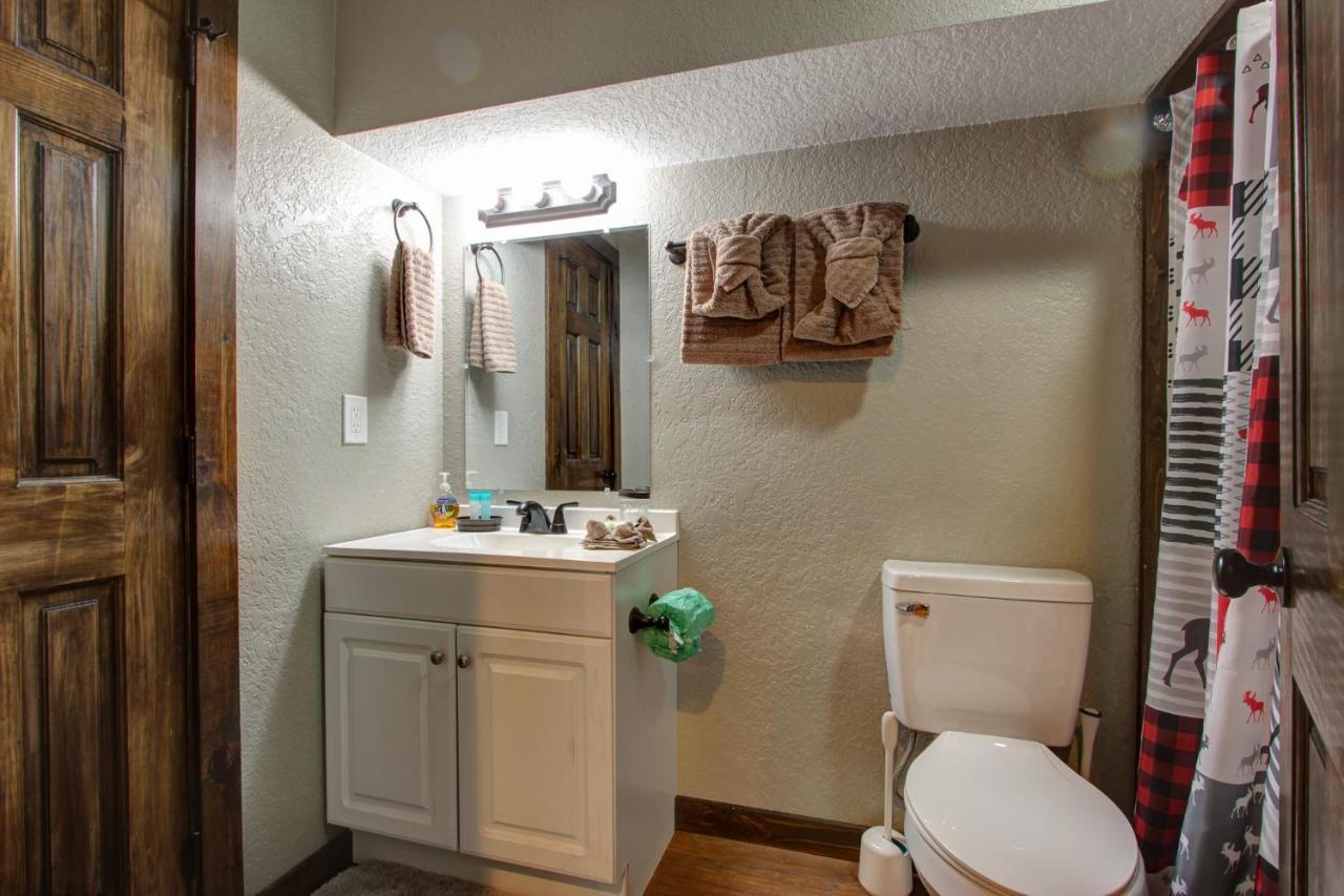 3 Master Bedrooms - Sleeps 10 - Location - Game Room - Hot Tub Pigeon Forge Exteriér fotografie