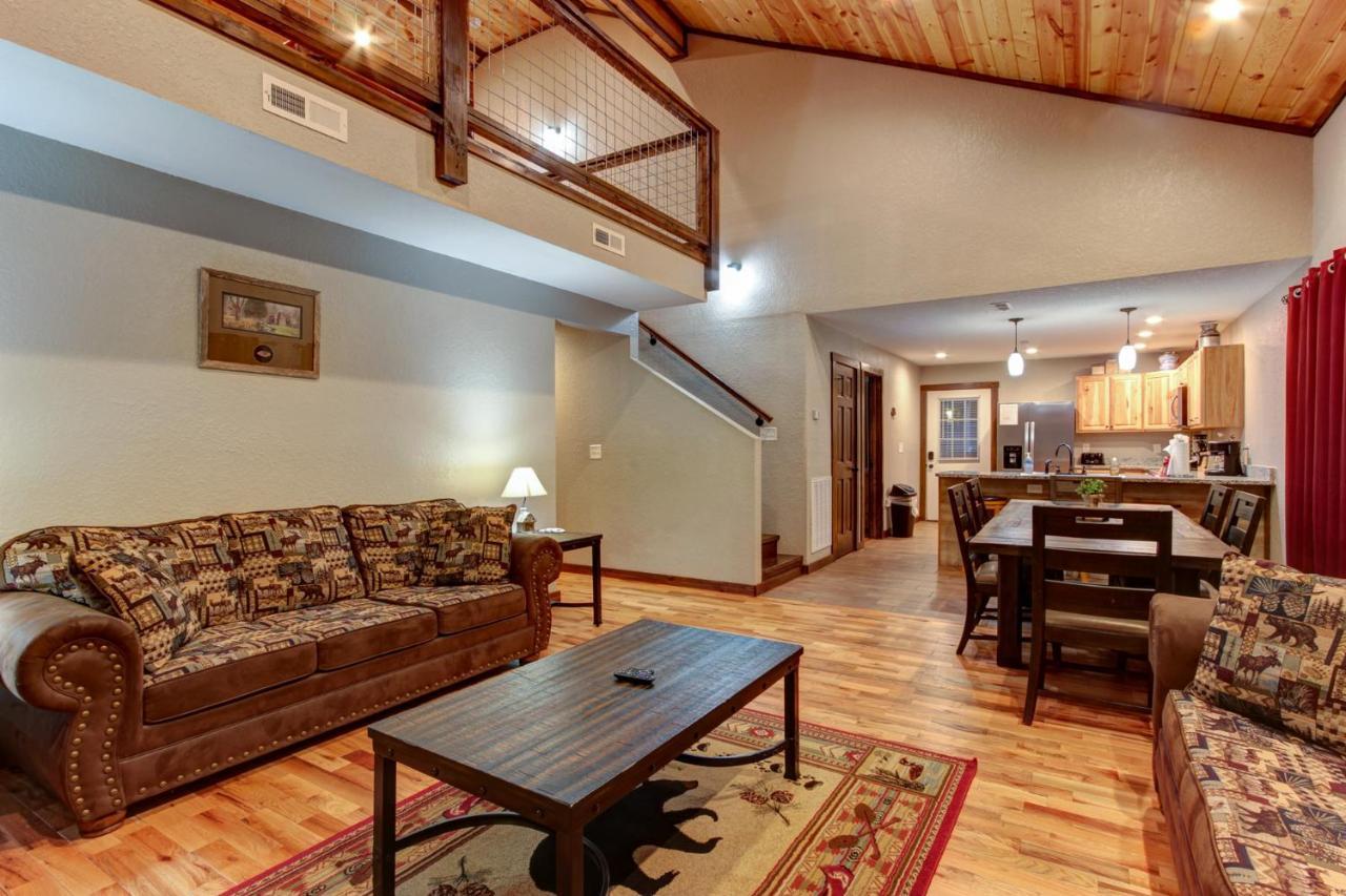 3 Master Bedrooms - Sleeps 10 - Location - Game Room - Hot Tub Pigeon Forge Exteriér fotografie