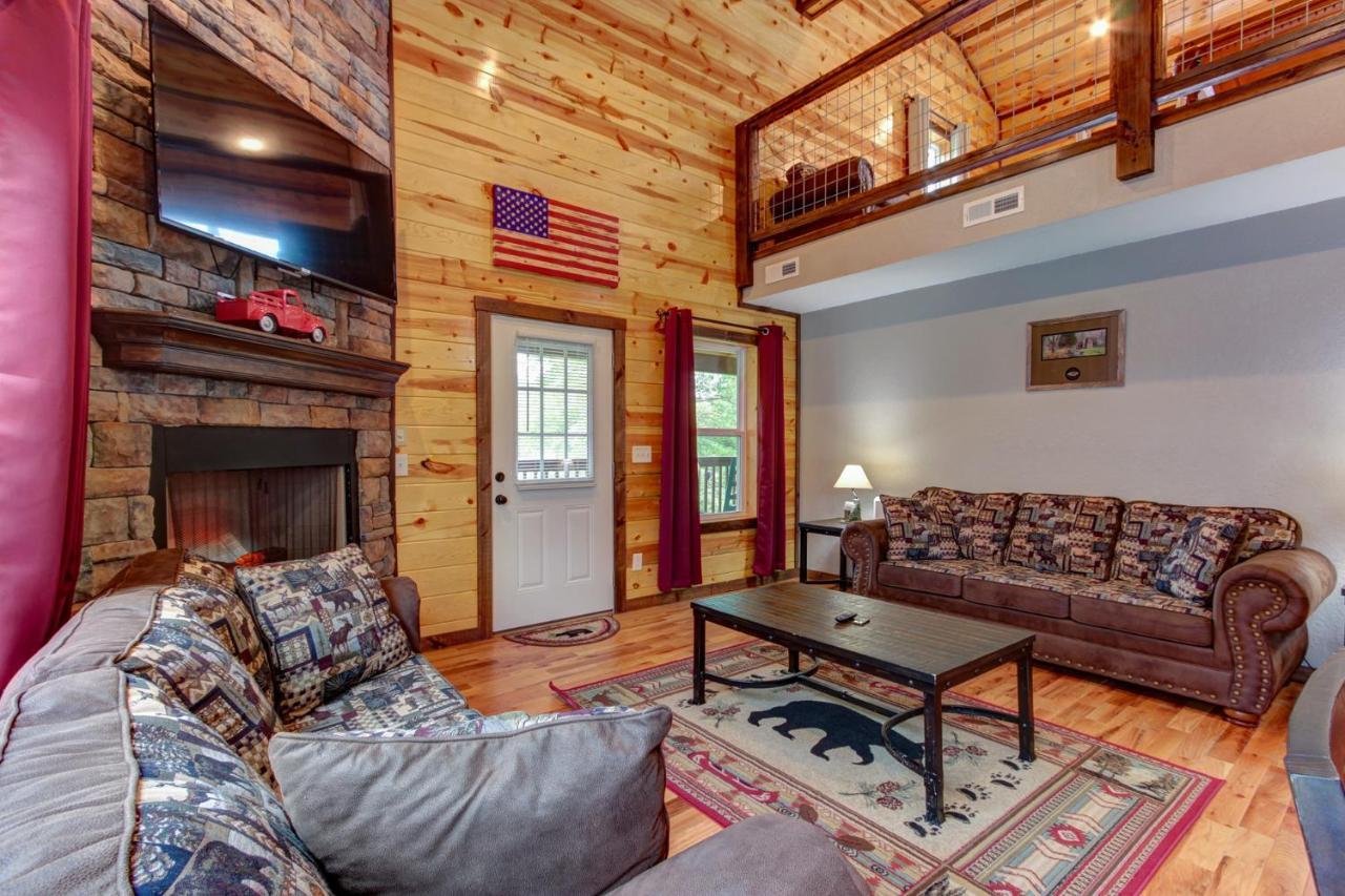 3 Master Bedrooms - Sleeps 10 - Location - Game Room - Hot Tub Pigeon Forge Exteriér fotografie
